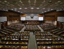 Sah! DPR Ketuk Palu Revisi KUHAP jadi Undang-undang