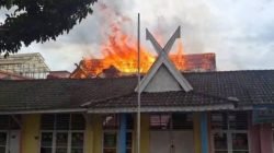 Kantor Dinas Pertanian Provinsi terbakar