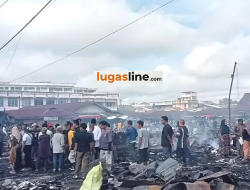 Si jago Merah Mengamuk di Pasar Atas Muara Bungo, Puluhan Kios Rata dengan Tanah